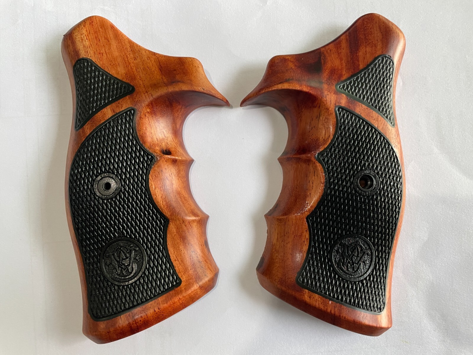 New Finger groove 2 tone Decorative Wood Grips for S&W, K/L SQUARE BUTT Revolver