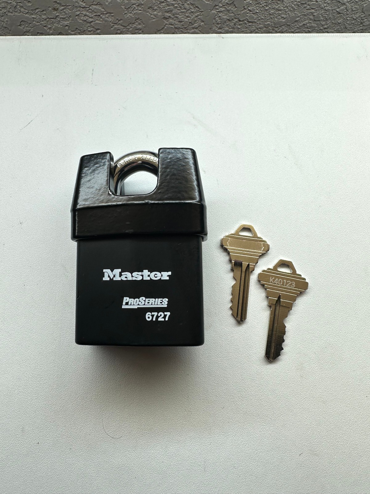 MasterLock 6727 ProSeries Padlock Installed Cylinder Schlage SC1
