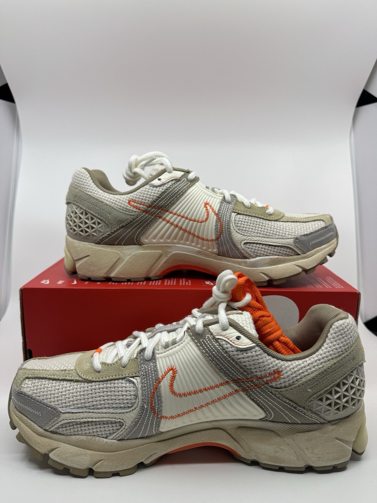 Men's 9.5 - Nike Zoom Vomero 5 Light Orewood Brown Pale Ivory IM6966-104
