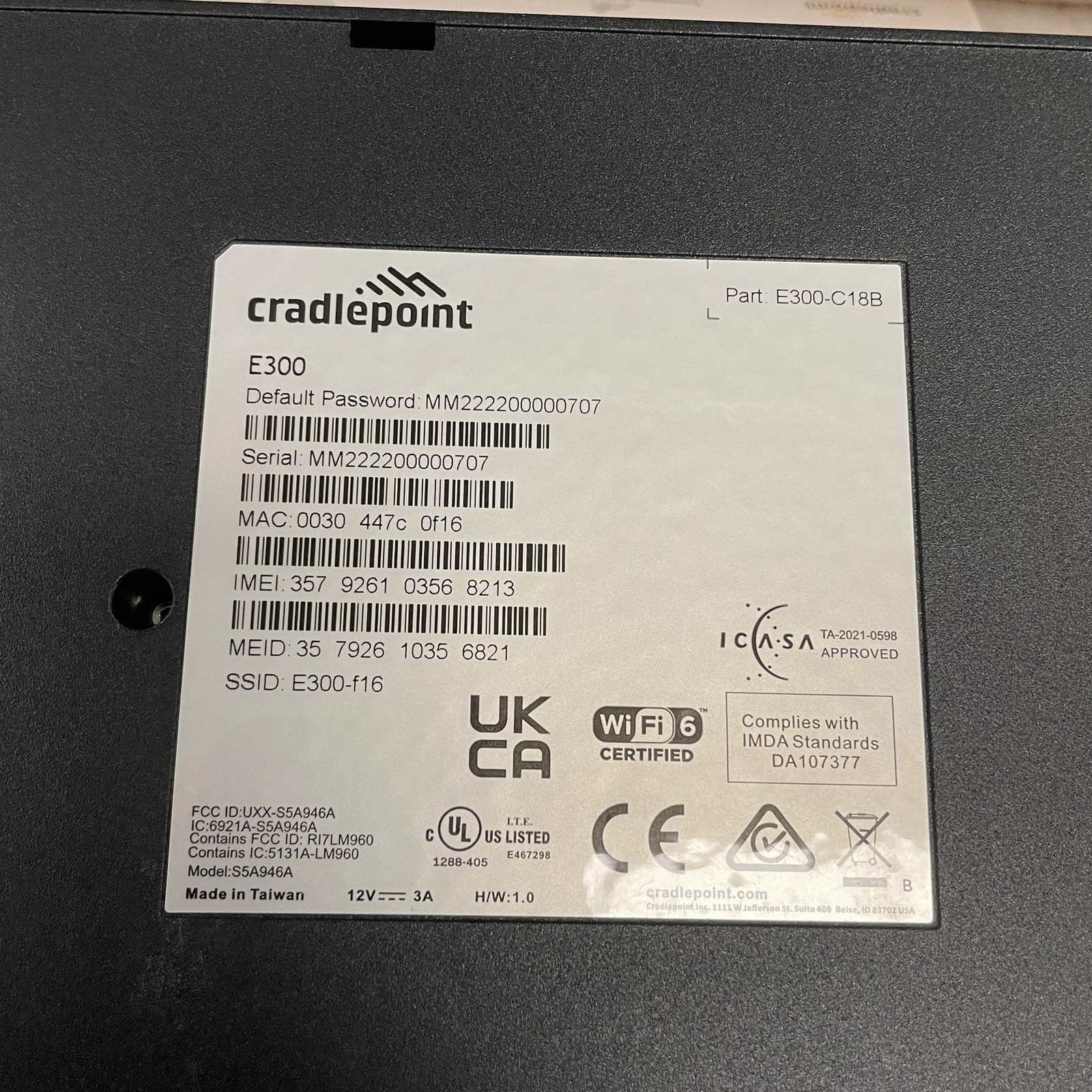 CRADLEPOINT E300 SERIES Enterprise Router E300-C18B (OPEN BOX)