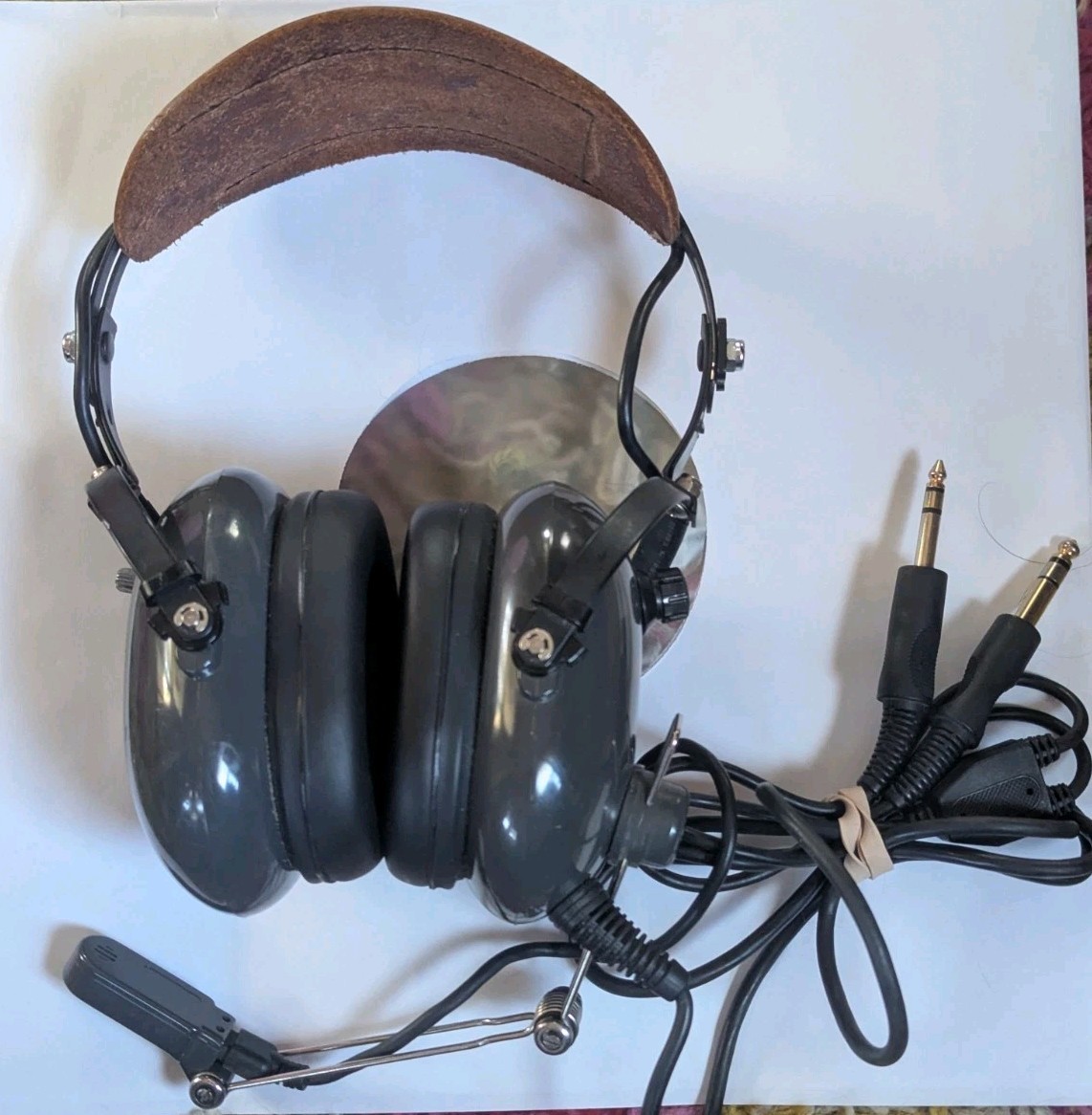 Aviation Communications, Inc AC-200 Aviation Headset