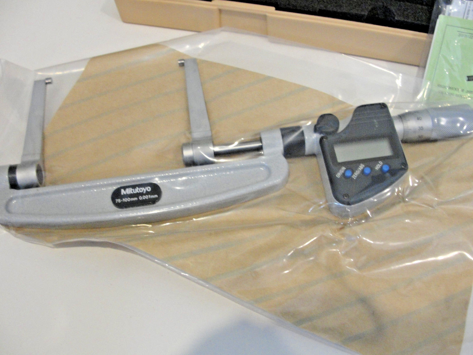 Mitutoyo OMP-100M Digital Caliper Micrometer K460104KD *New*