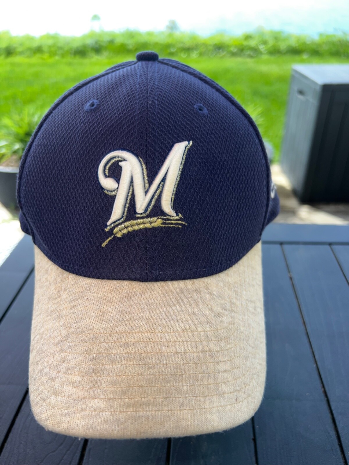 Milwaukee Brewers MLB  Blue/GrayNew Era 39 THIRTY Hat Cap Stretch Band Size S/M