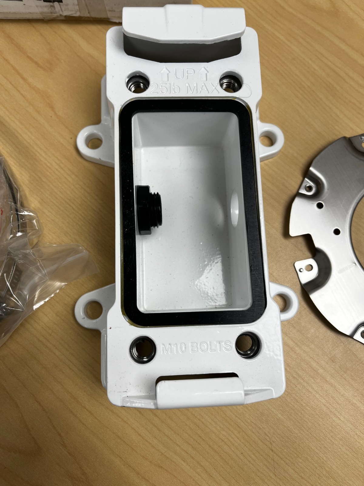 SONY UNI-WMBB1 Pole & Wall Mount Adapter Bracket & Wiring Junction new open Box
