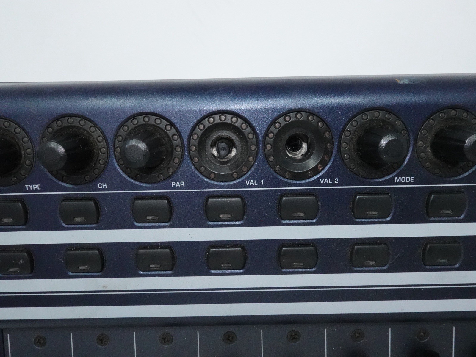 *FOR PARTS* Behringer BControl Fader BCF2000 USB MIDI Controller Motorized Mixer