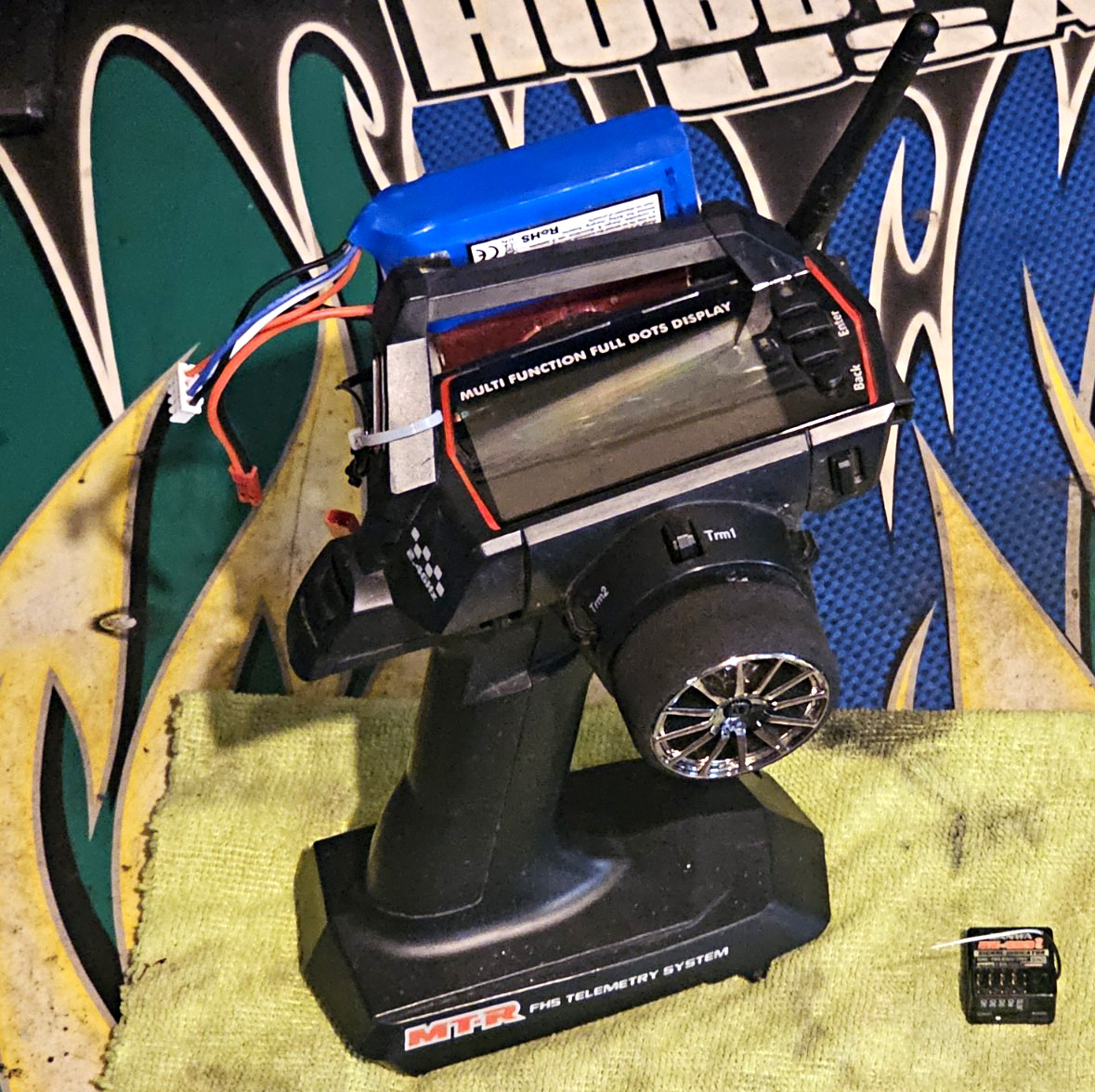 Sanwa MT-R Radio With Signal Booster And RX-493i