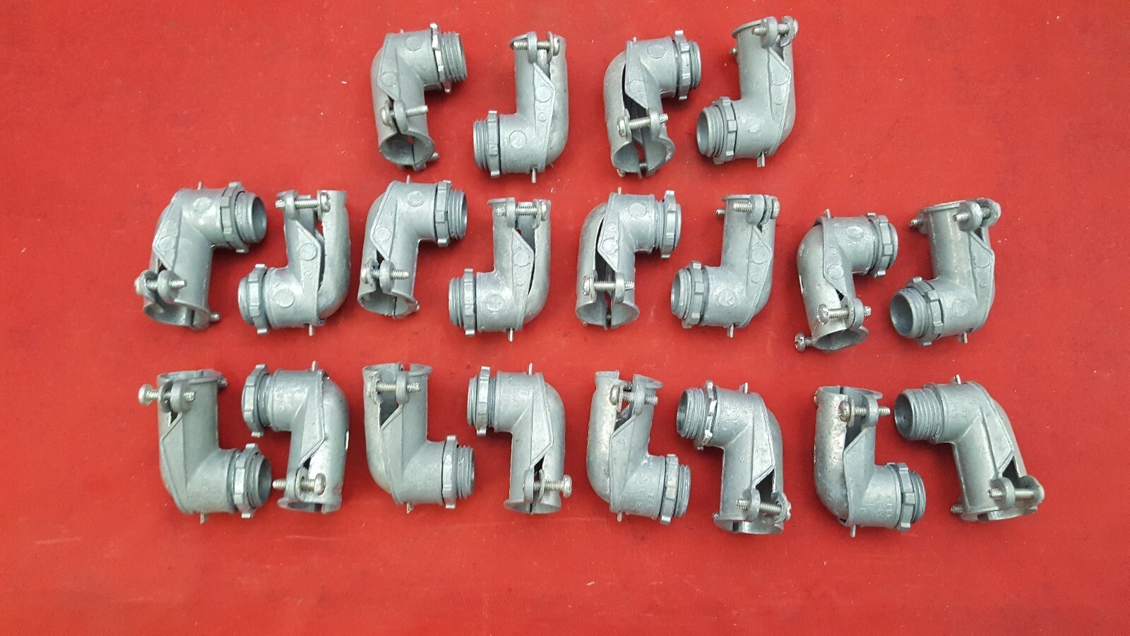 Lot of 10 NEER AC95 1/2 D/C 90D FLEX CONN UPC: 68785510095 UNSPSC: 39121419