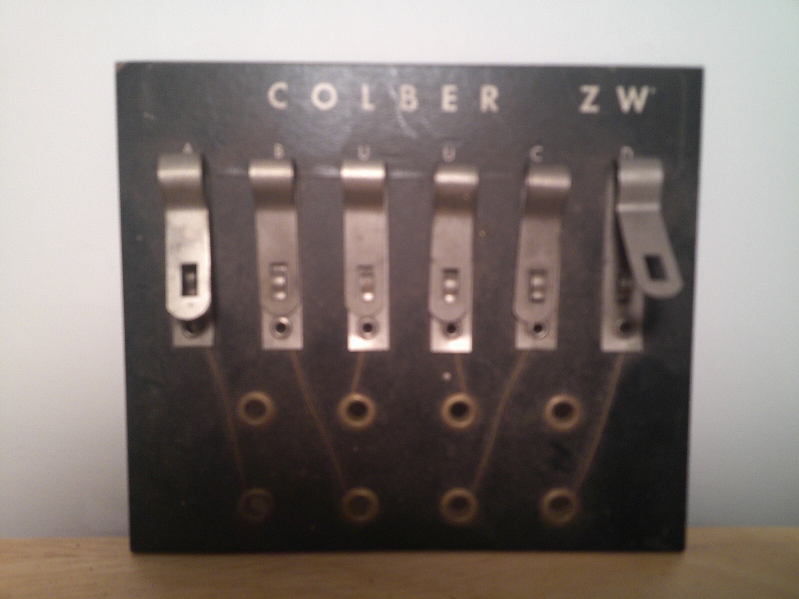 VINTAGE COLBER ZW TERMINAL BOARD IN EXCELLENT CONDITION