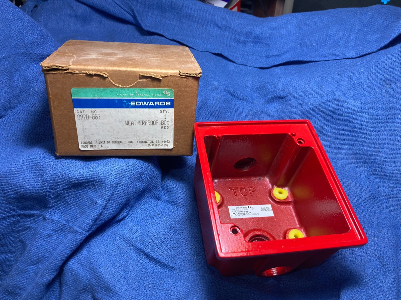 NEW NOS EDWARDS SIGNALING 897B-007 / 897B007  RED BOX