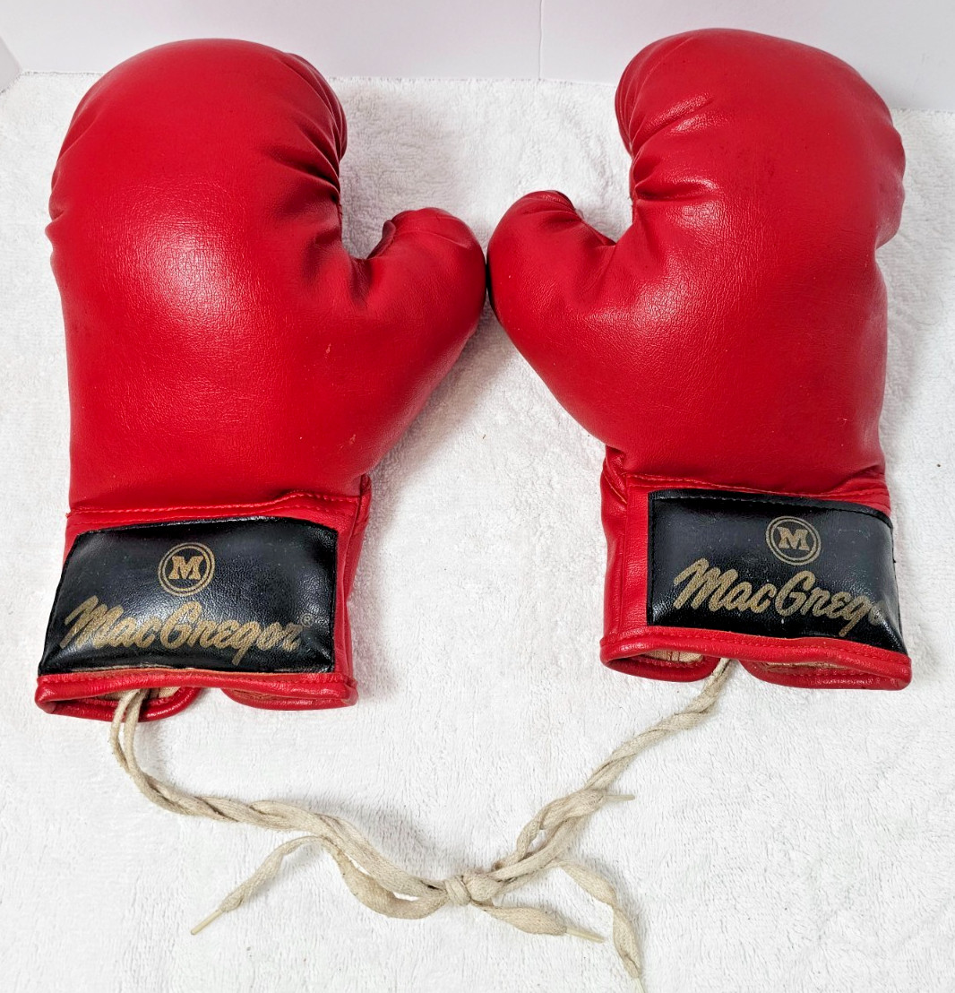 VTG MacGregor Boxing Gloves Red Leather Lace Up Made in Taiwan R.O.C. HG-512