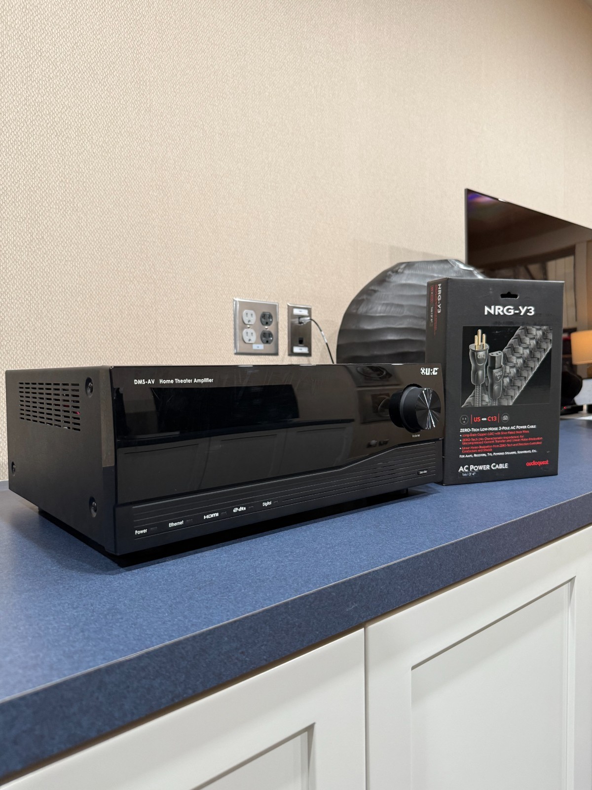 URS DMS-AV Network Streamer
