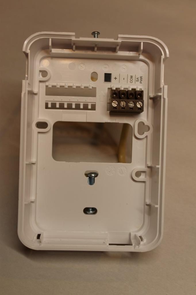 Johnson Controls NSB8BTC040-0 CO2 Temperature Sensor No Display White NEW ^