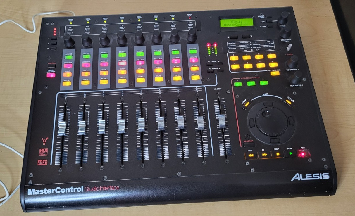 Alesis Master Control FireWire Audio Interface and Control Surface - Turns on