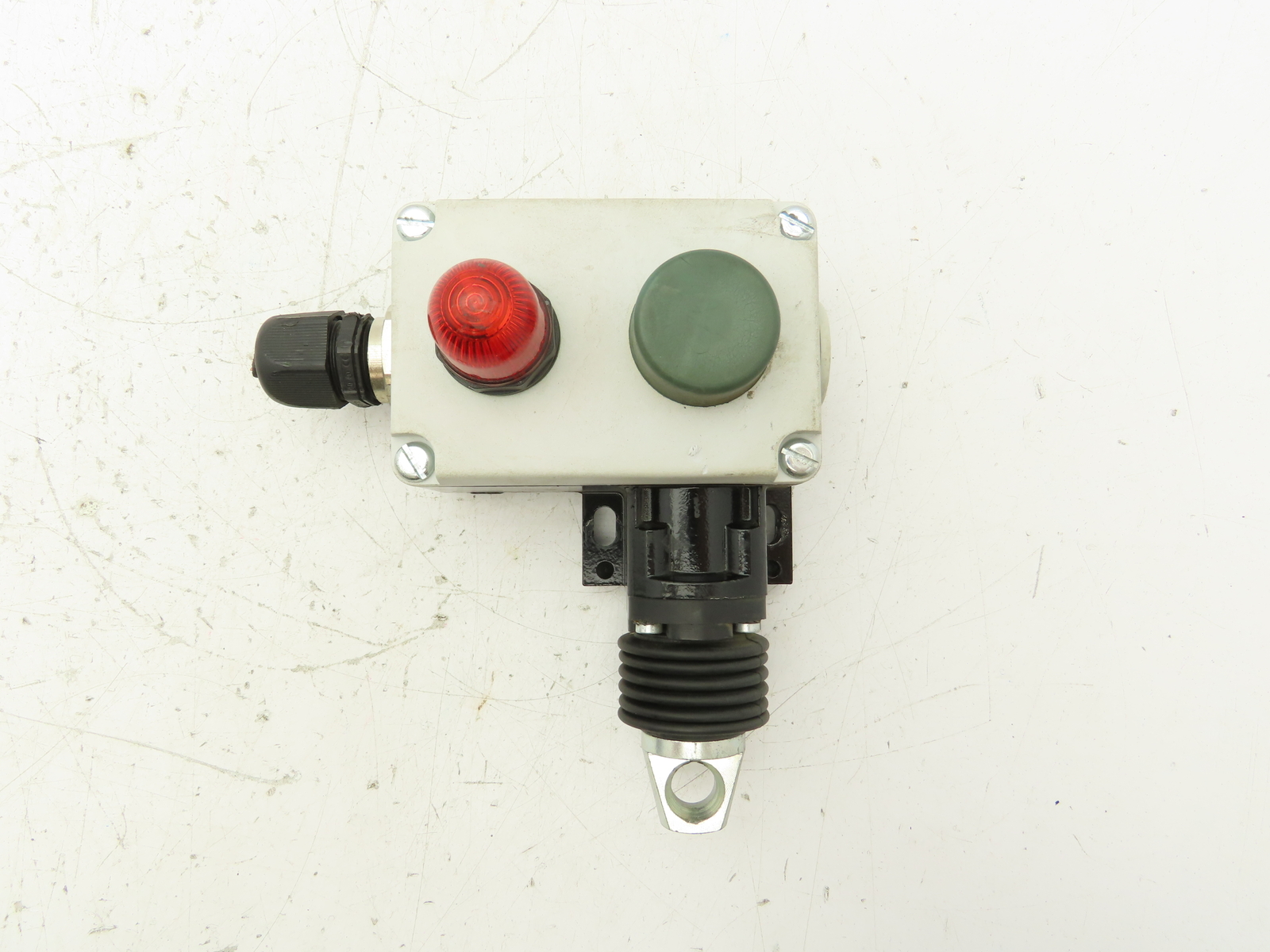 Siemens 38E7 140-1BD00-0A80 Rope Pull Grab Cable Switch E-Stop Spring Return