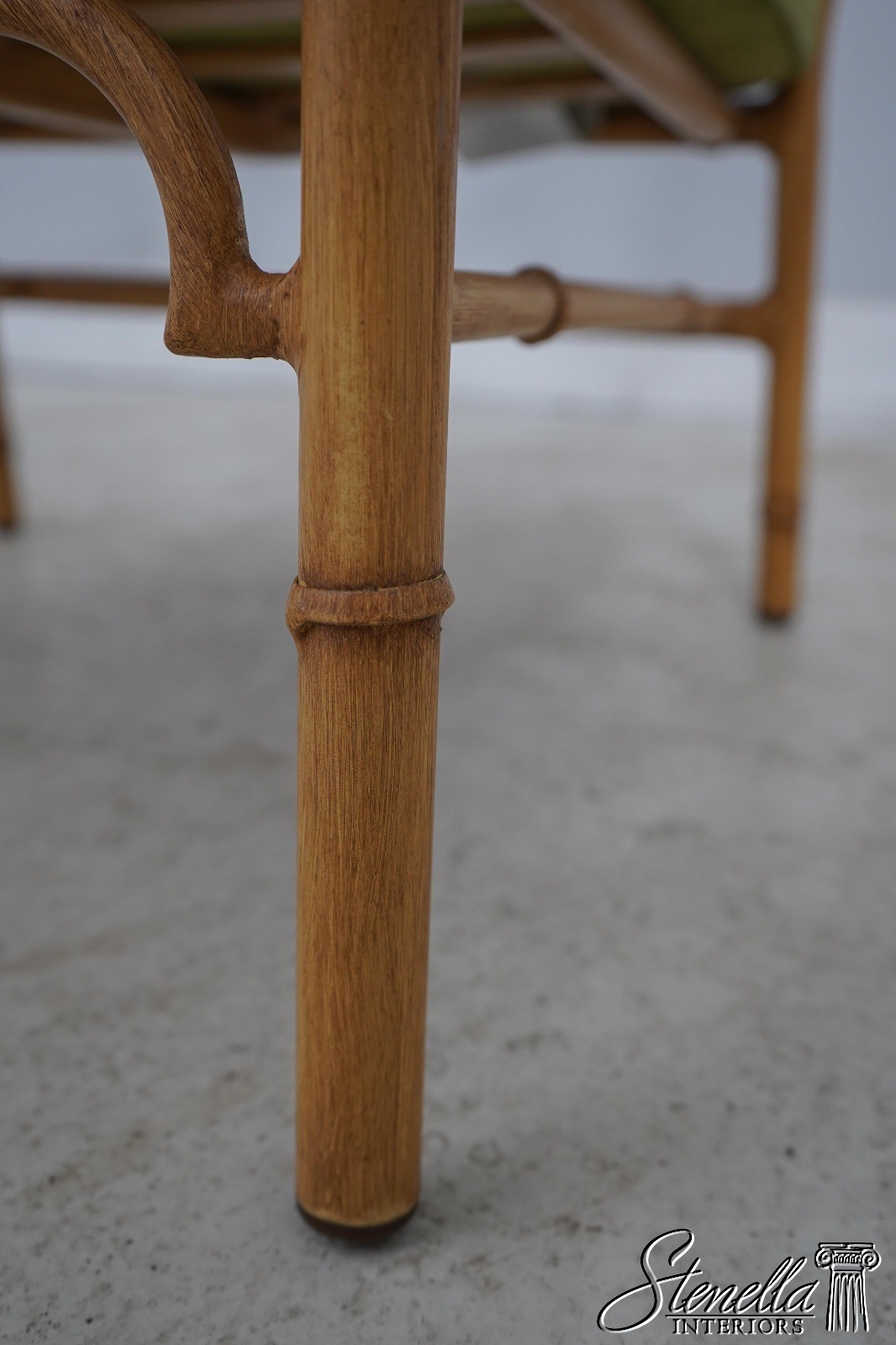 F60374: Bamboo Form Modern Design Aluminum Patio Chair