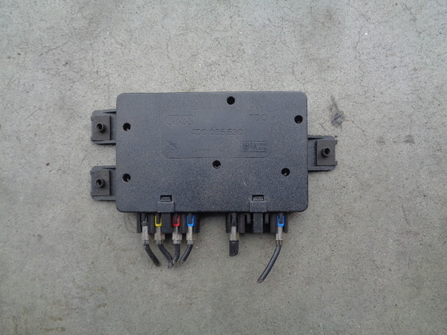2000 AUDI A6 AVANT RADIO ANTENNA BOOSTER P#4D0035530 OEM