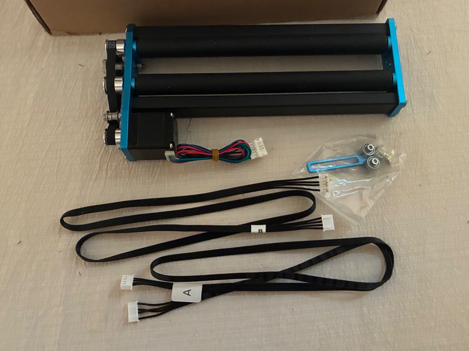 Comgrow Laser Rotary Roller ~ Laser Engraver Aluminum Y-axis Rotary Roller ~ NIB