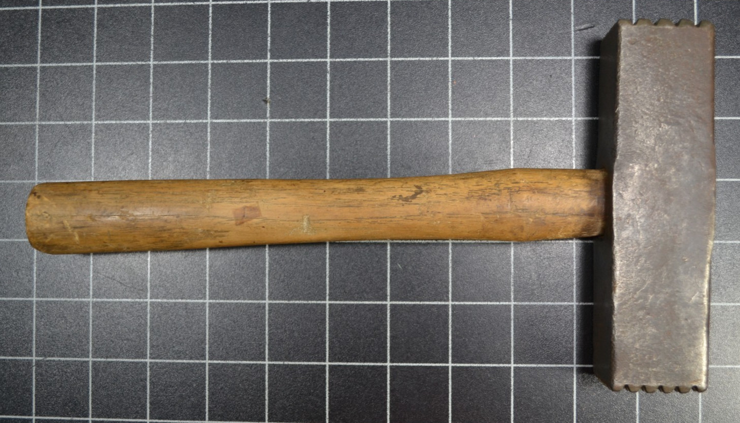 IRON CITY - 5# - BUSH HAMMER