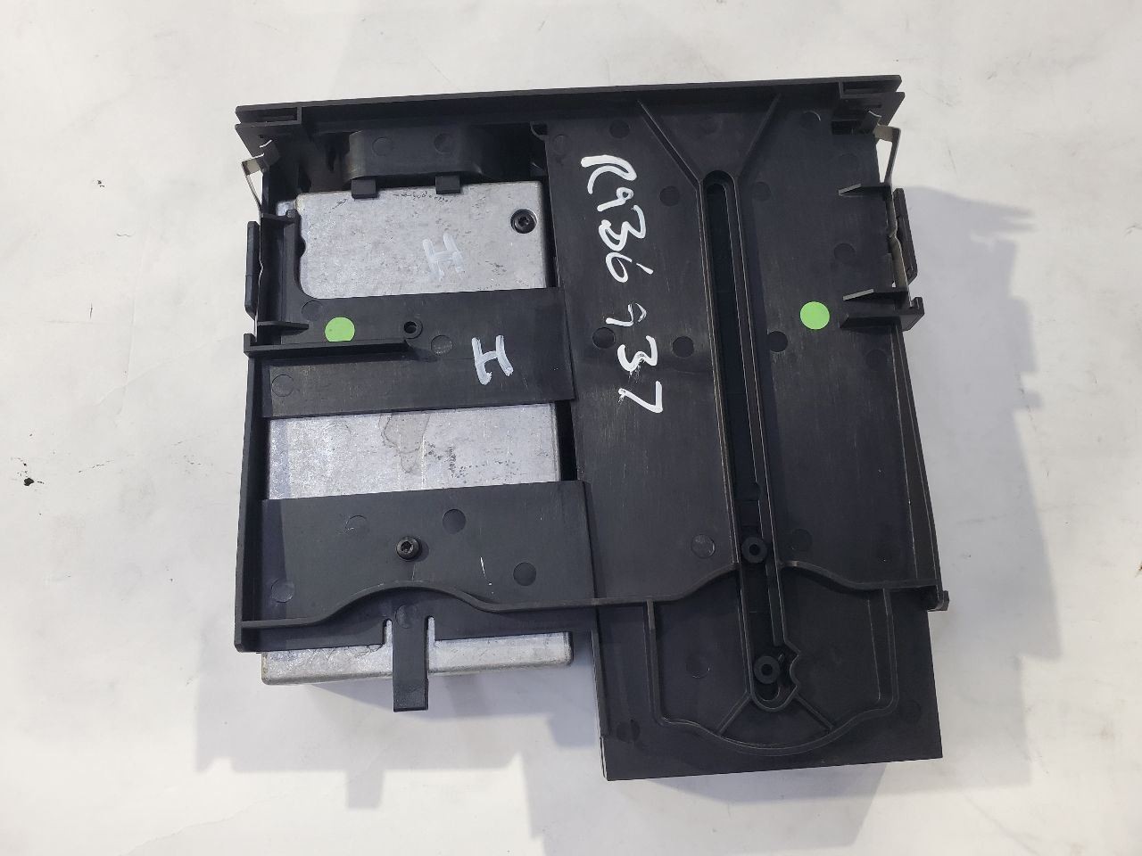 2007 Audi S8 OEM Multi Media Music Module 4E0035785B