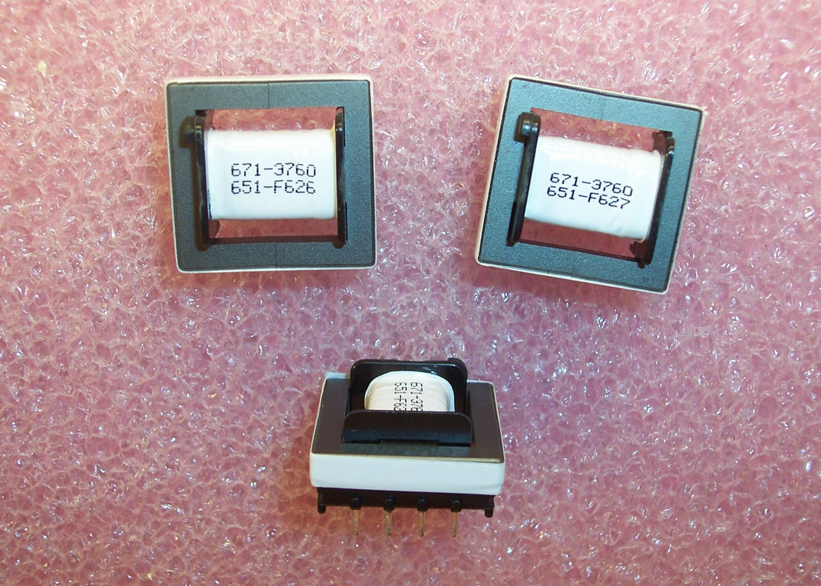 QTY (10) 671-3760 MIDCOM TRANSFORMERS NOS