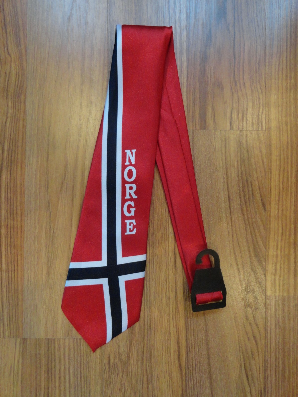 Norwegian Flag Necktie with the word Norge