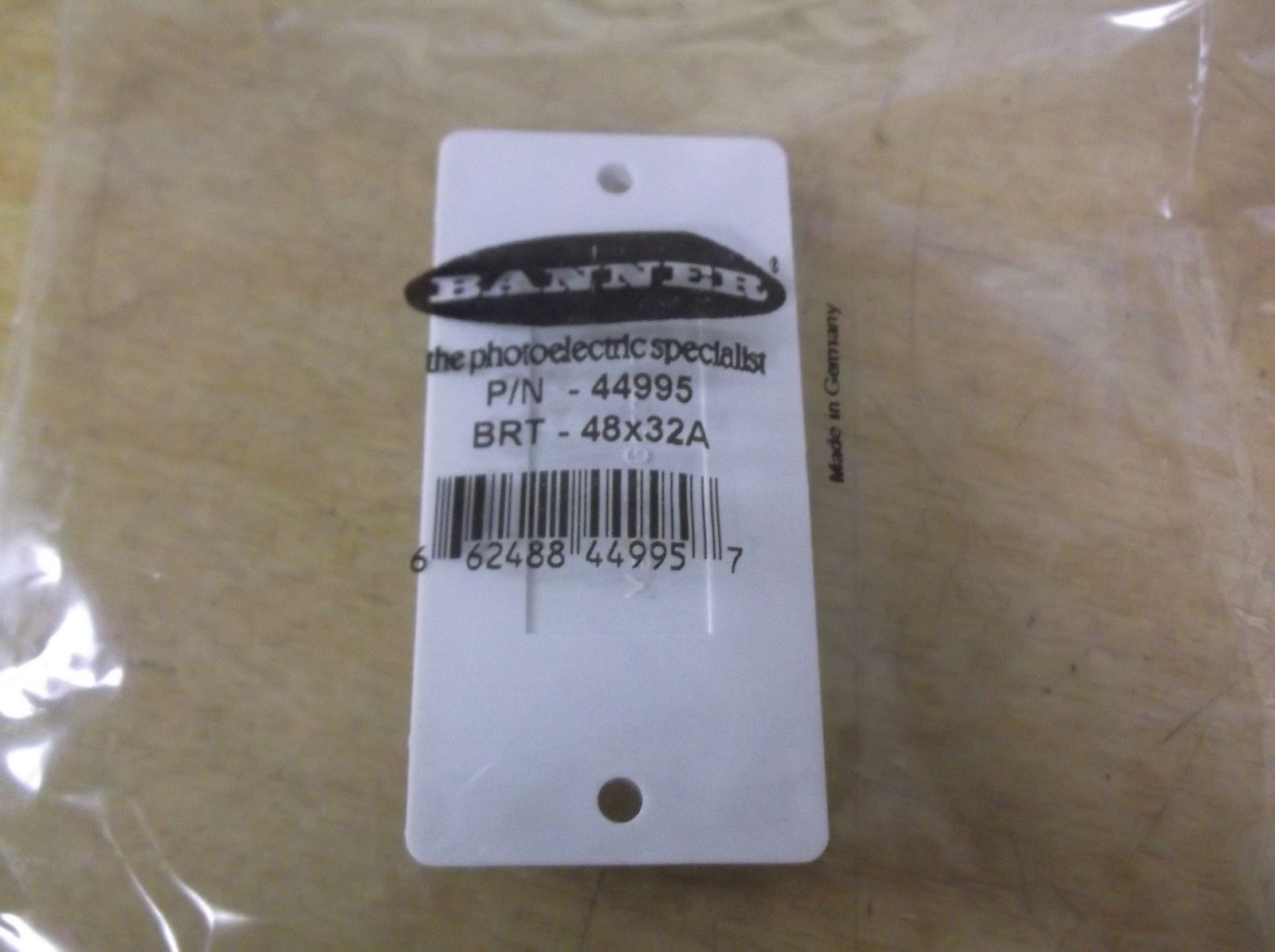 NEW Banner 44995 Reflector BRT-48x32A *FREE SHIPPING*