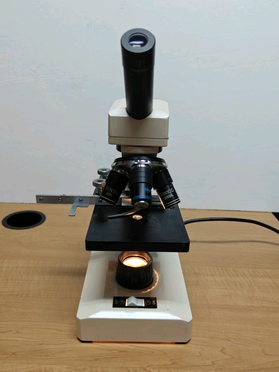 Vintage Swift M3200 Biological Microscope
