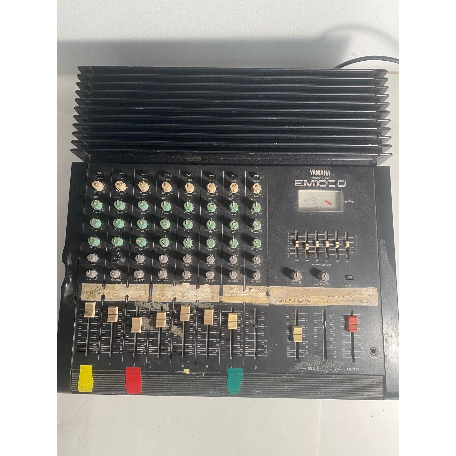 1980s YAMAHA EM1800 POWERED MIXER AMPLIFIER AMP 8 CHANNEL 150 WATT REVERB