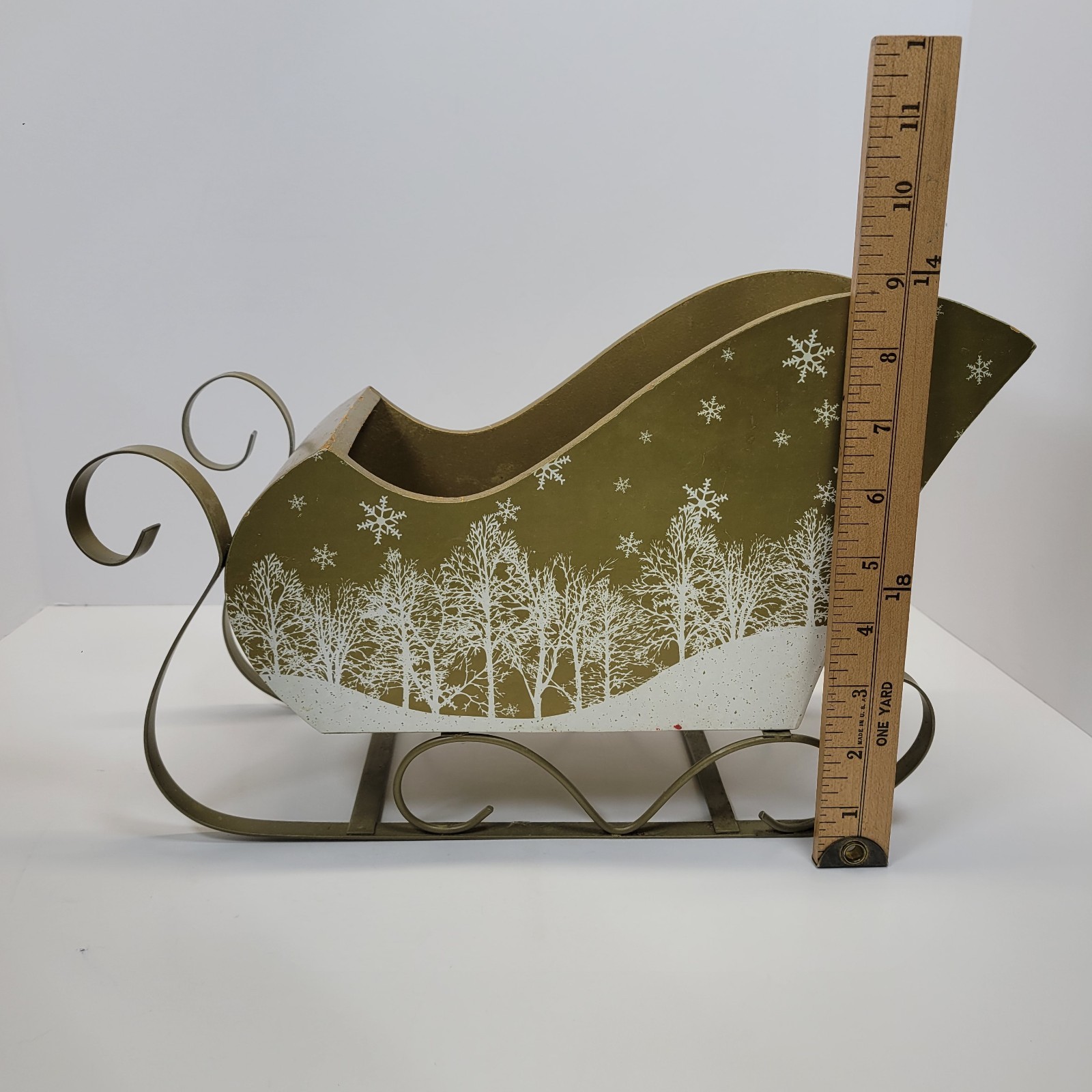 Gold Decorative Sleigh Planter Centerpiece
