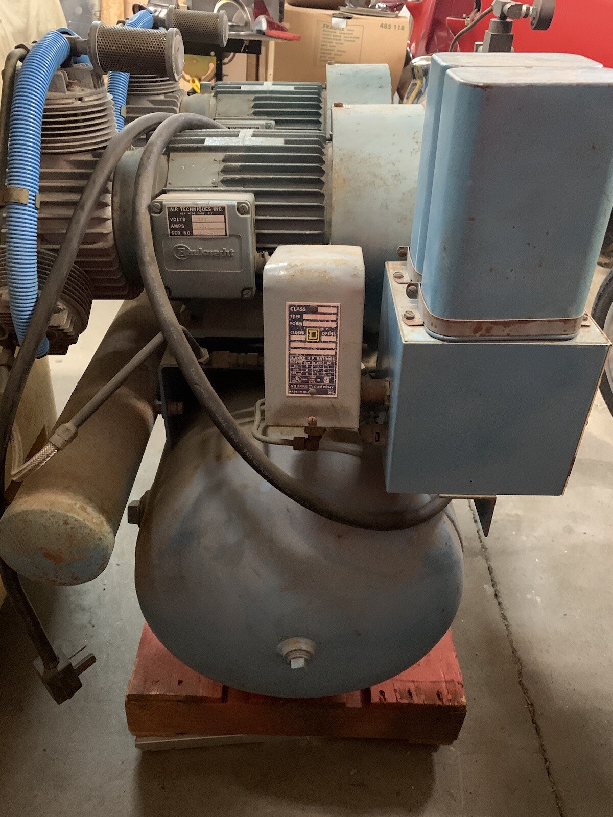 Air Techniques Oilless Air Compressor
