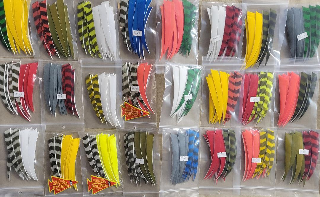 Trueflight Feathers 5 inch Shield Cut Combo Pack  LW or RW - 12 Solid/ 6 Barred