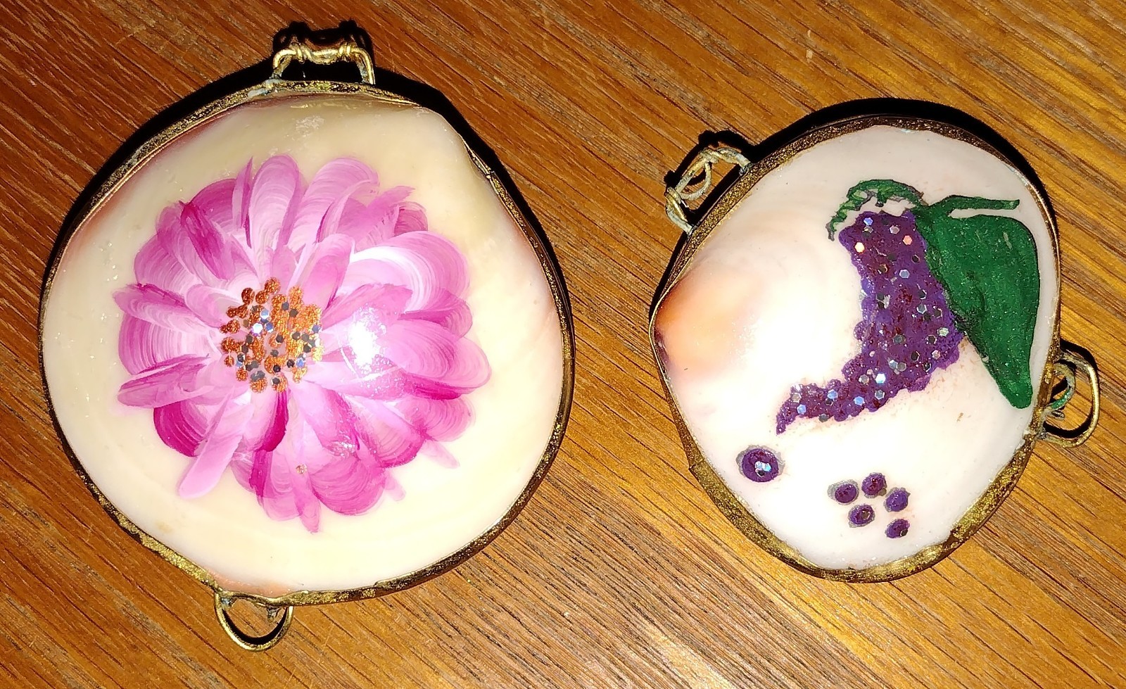 Natural Seashell Trinket Boxes Snap Closure Flower & Grapes