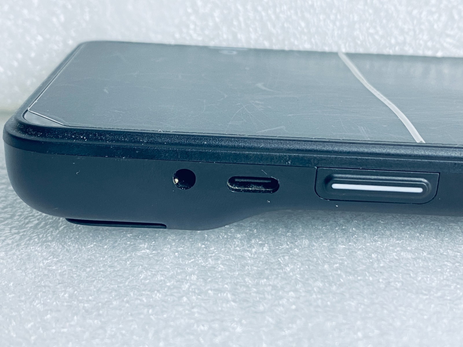 Shopify POS GO S2001 Handheld Portable Card Reader & Barcode Scanner