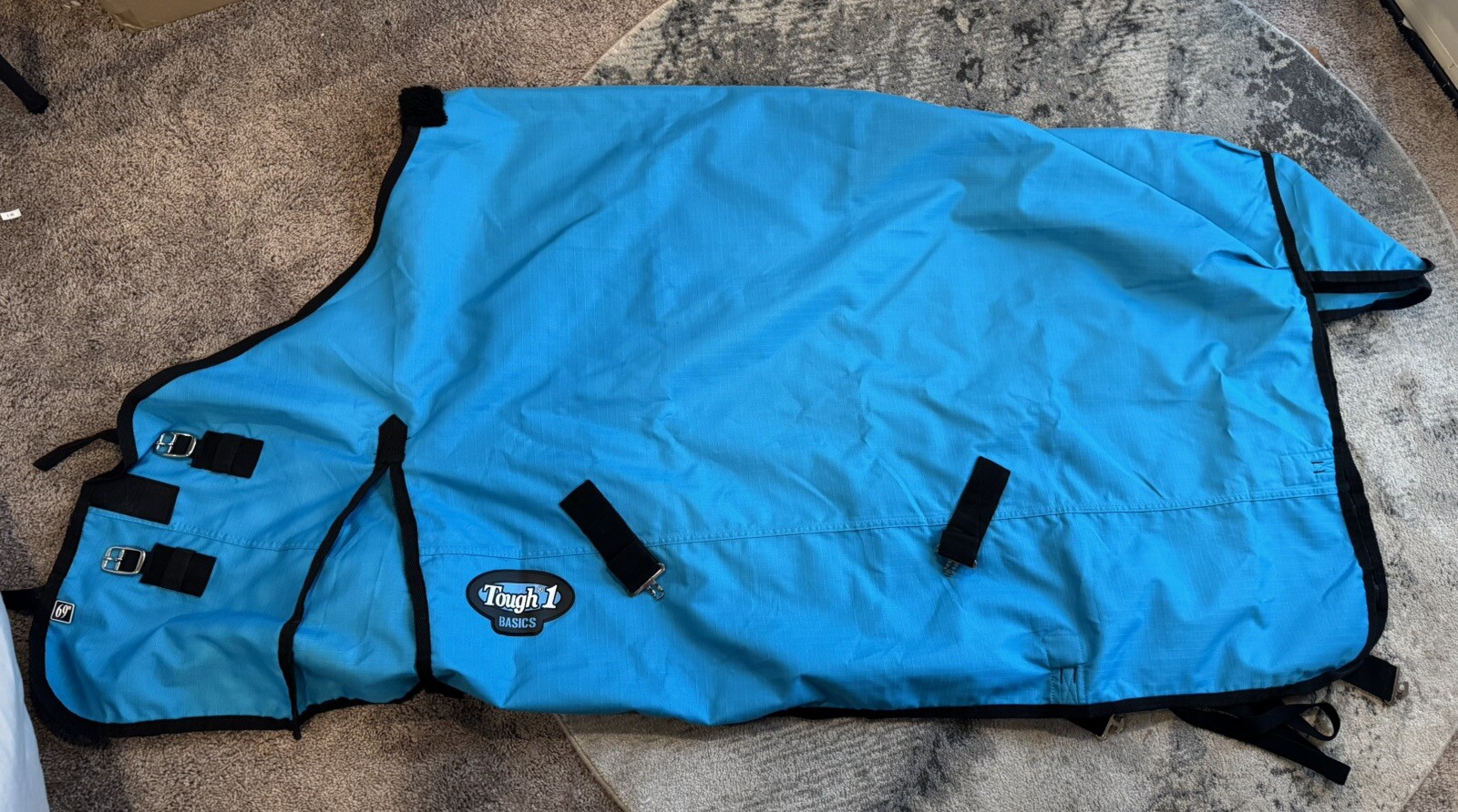 Tough1 Basics lightweight rain sheet horse blanket turnout 69" excellent shape
