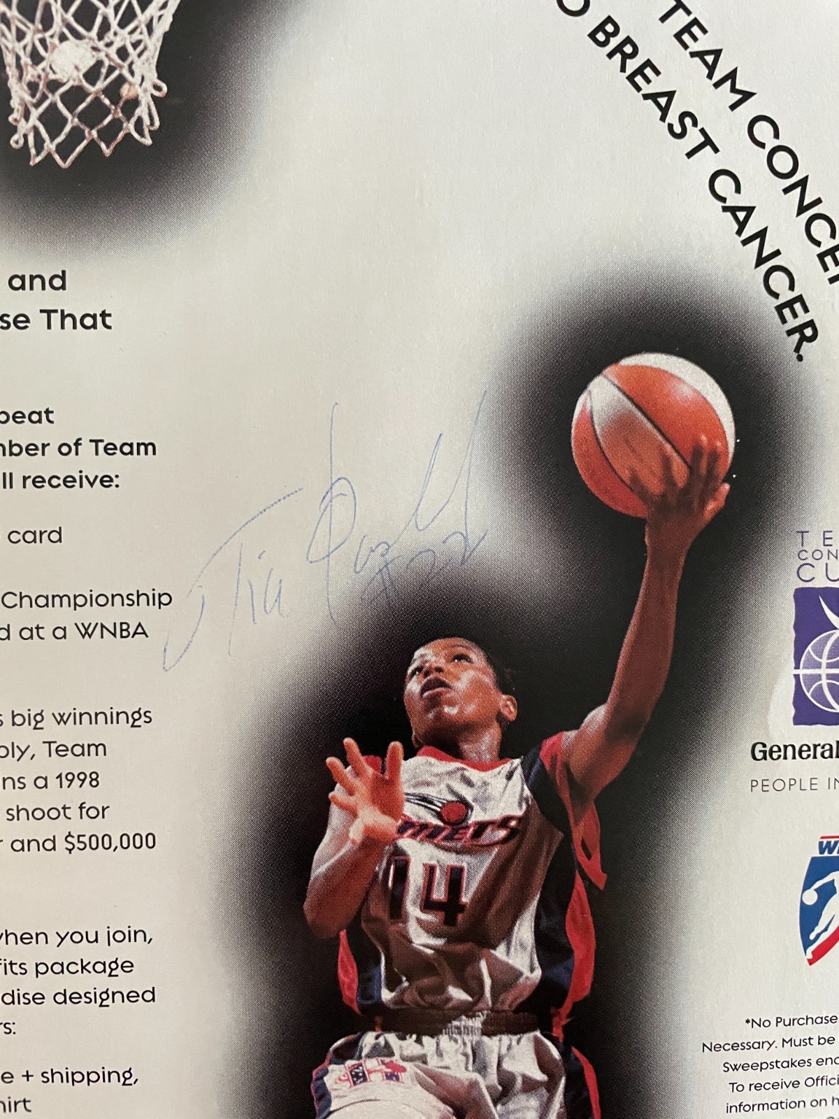 1998 WNBA Program - Sharon Manning & Tia Paschal Auto