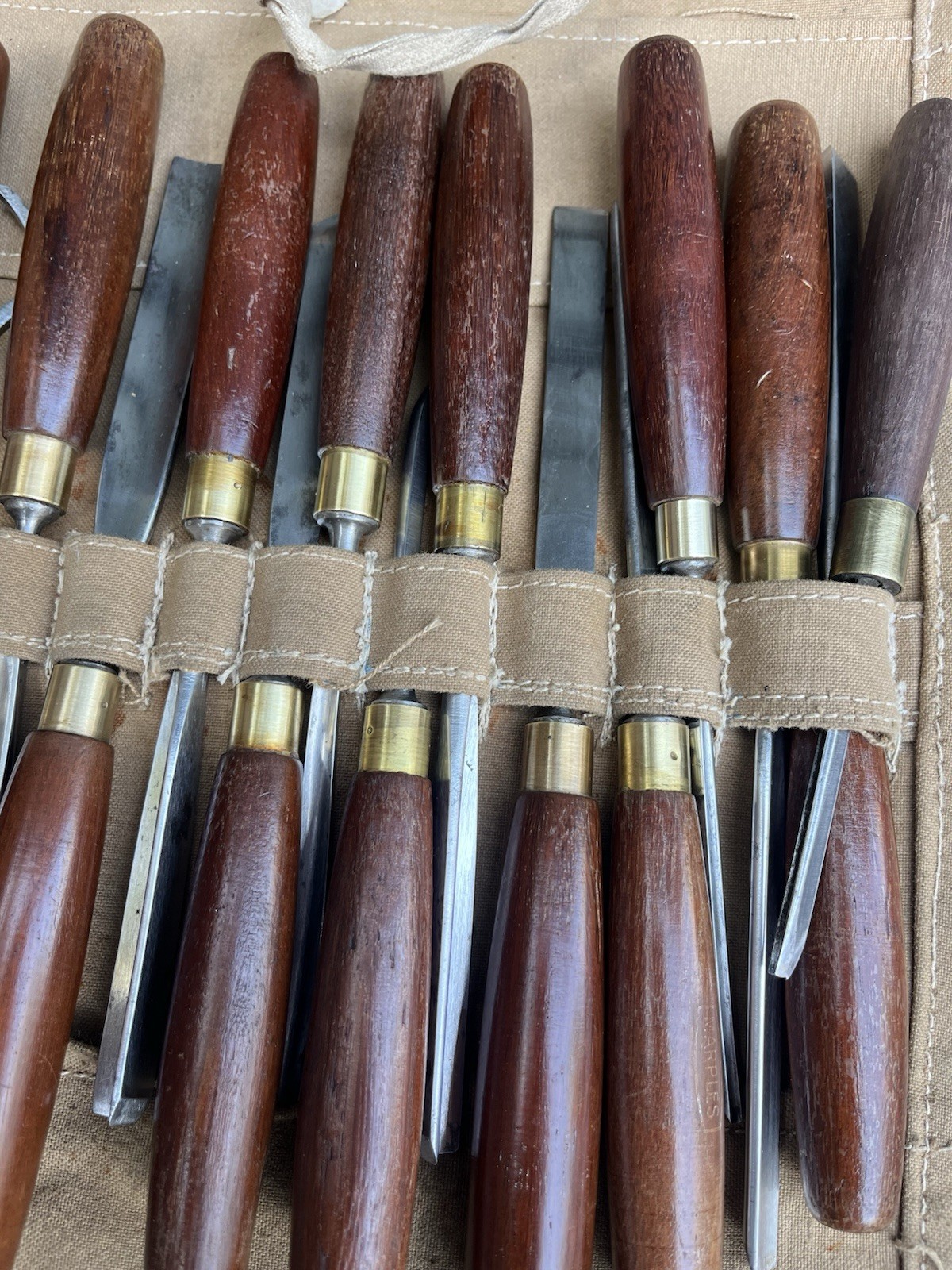 Lovely Antique Set Of 23 Marples & Sons Carving Chisels Gouges In Roll