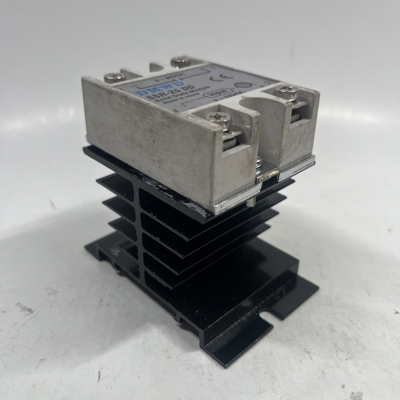 SSR-25DD Solid State Relay DC to DC with Heat Sink 25A Input 3-32V DC Output