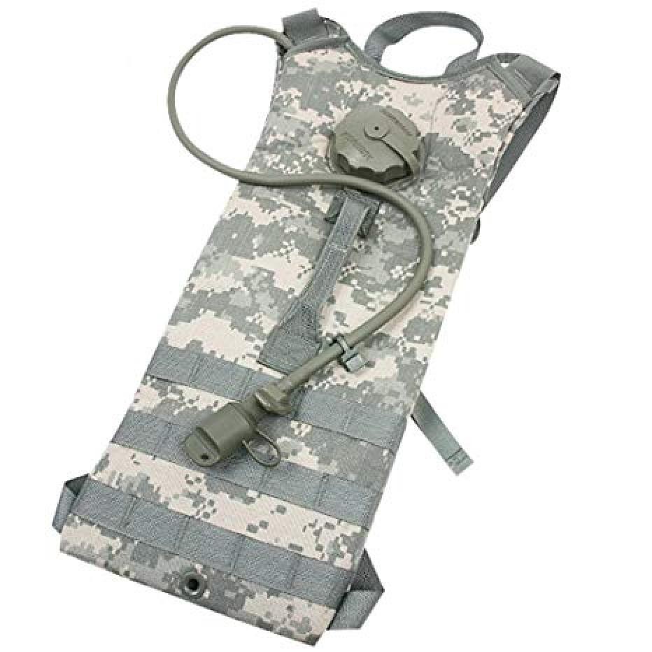 NOS ARMY ACU DIGITAL HYDRATION SYSTEM CARRIER W/ BLADDER PACK 8465-01-525-5531