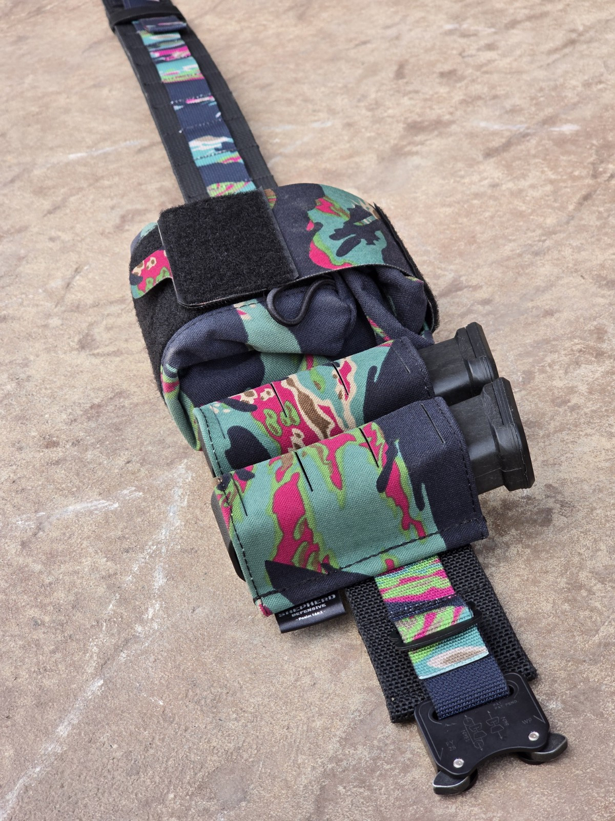 TITAN DUMP POUCH - Internal Magazine Carrier - Molle mountable - Foldable - USA