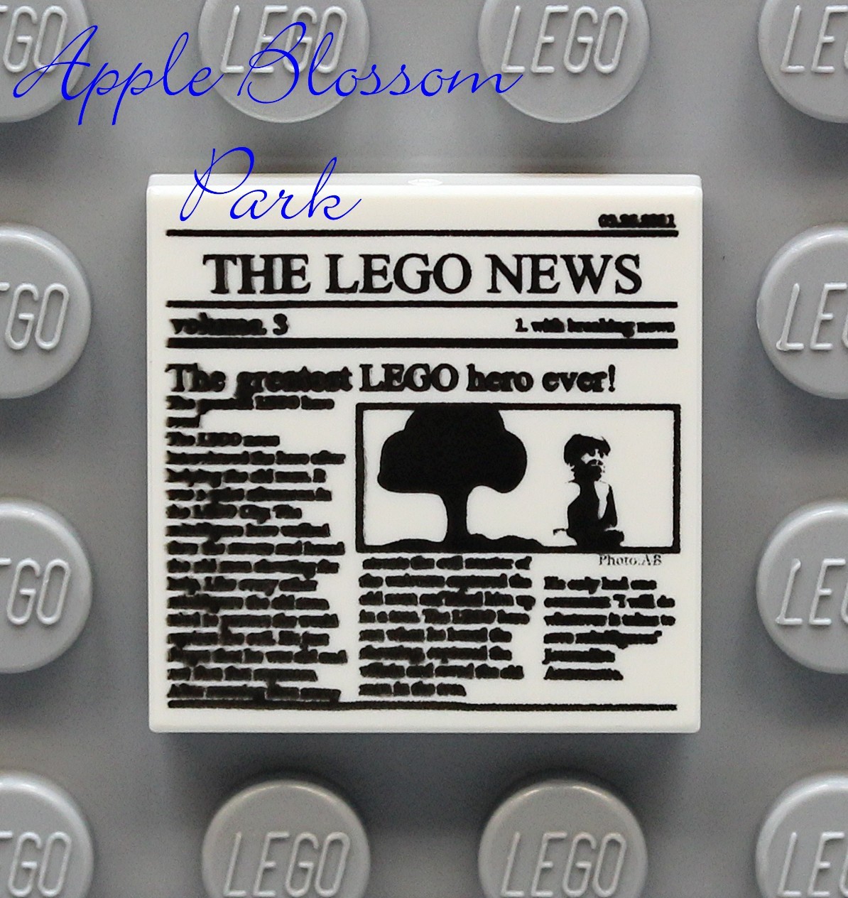 NEW Lego 2x2 White Minifig Newspaper FLAT TILE - Printed w/The Lego News - 10937