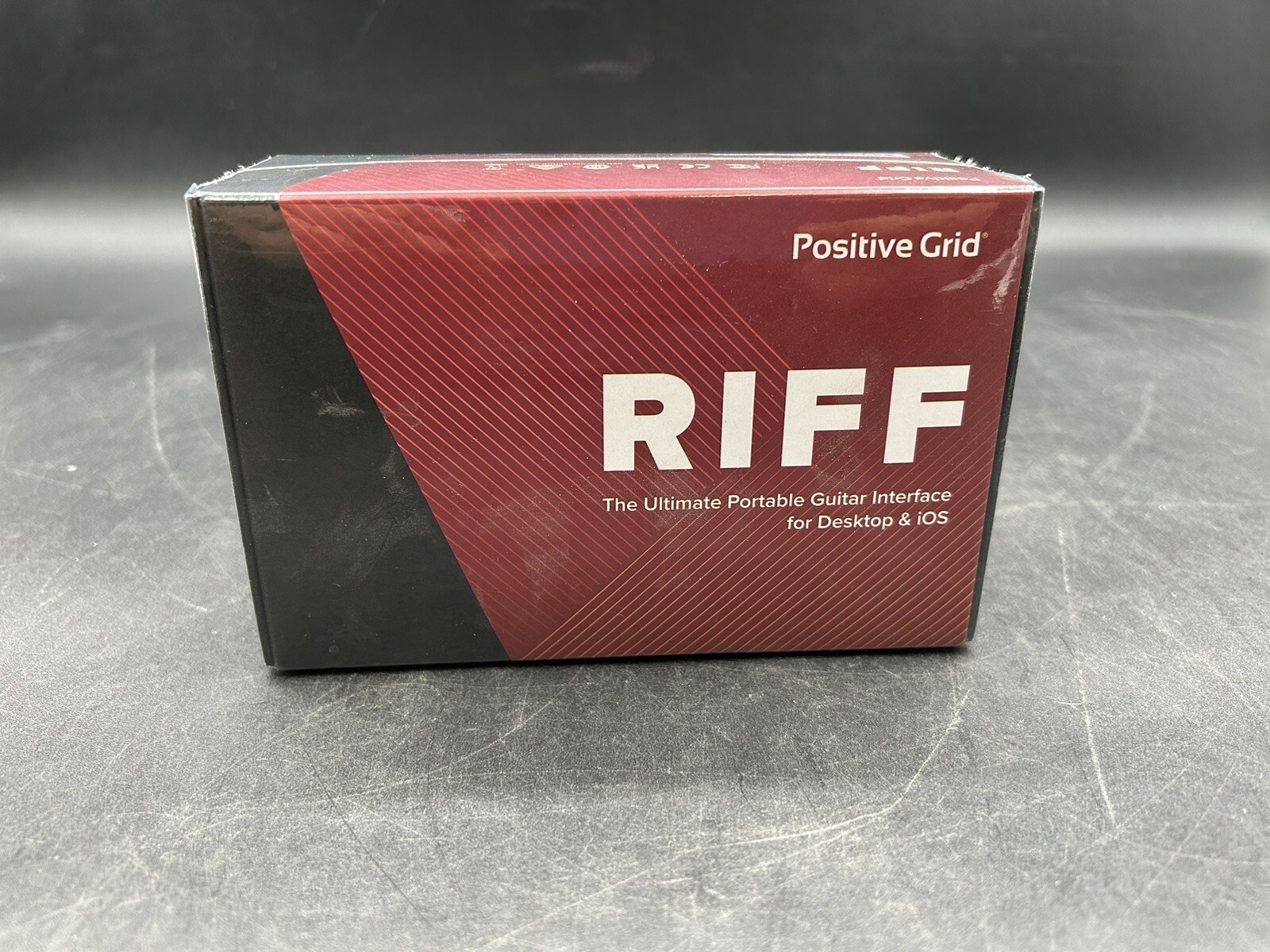 Positive Grid RIFF - Black Guitar Interface