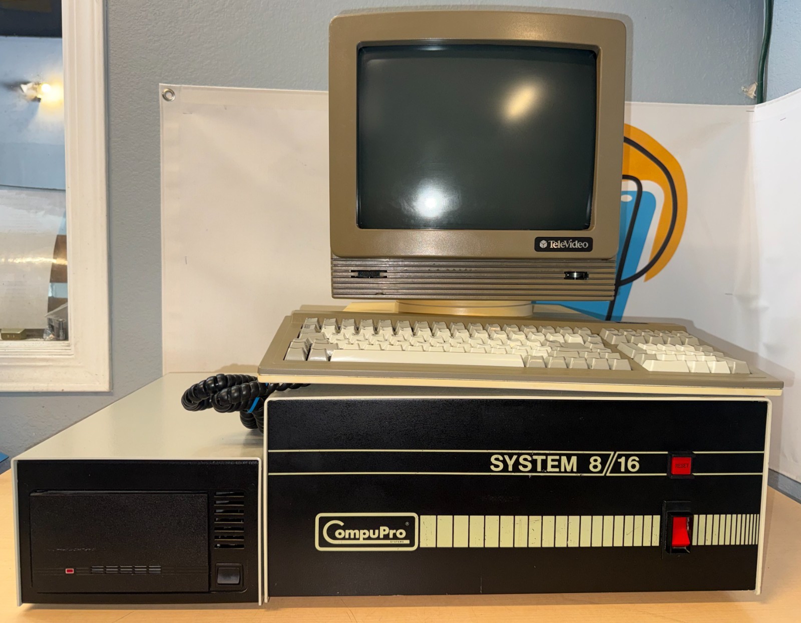 Working CompuPro System 8/16 S-100 w/11 Boards External Hard Drive TeleVideo 955