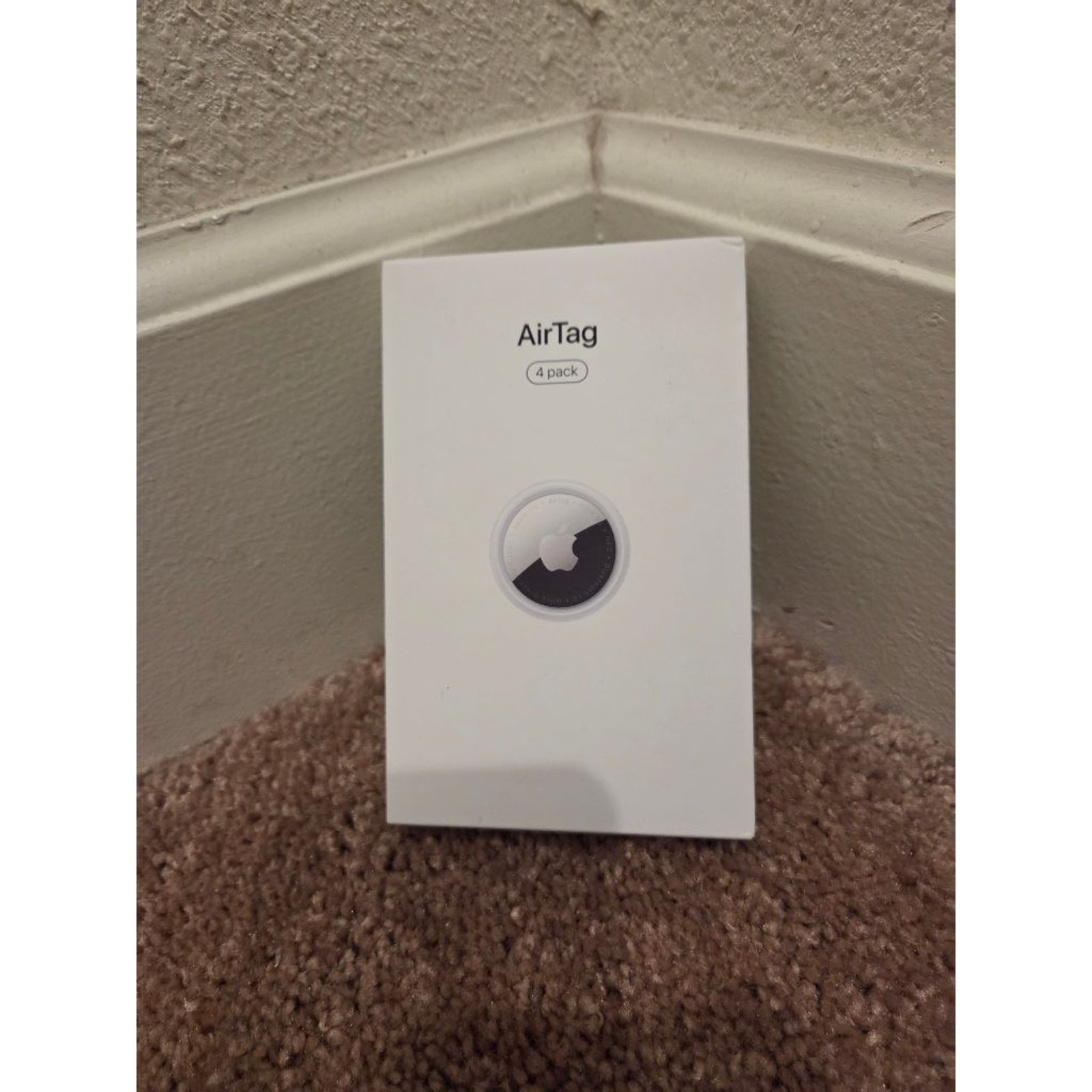 Apple AirTag 4 Pack MX542LL/A Bluetooth Item Tracker Finder NEW not opened A2187