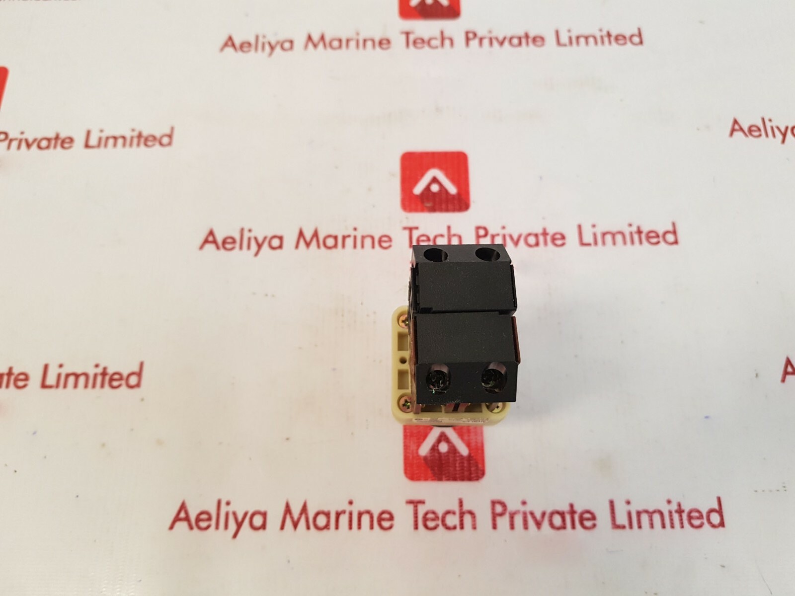 Fuji Electric AH30 Command Switch AH30-P2