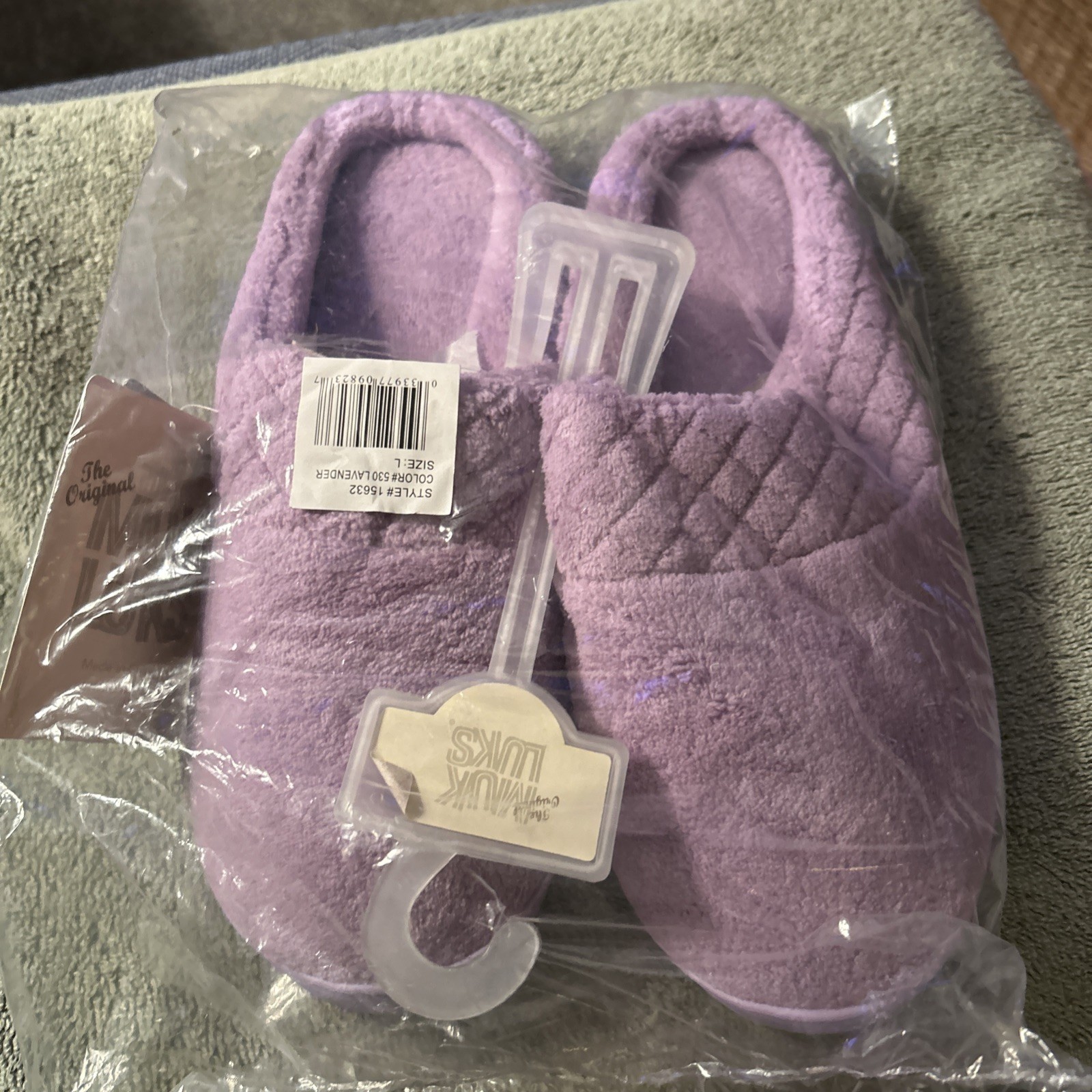 muk luks slippers women Size L (9-10) Lavender