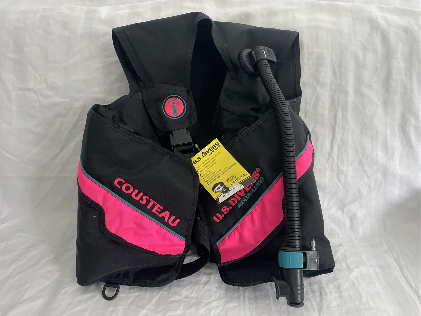 Women’s US Divers Aqua Lung Cousteau Scuba Diving Black/Pink Buoyancy Vest -M