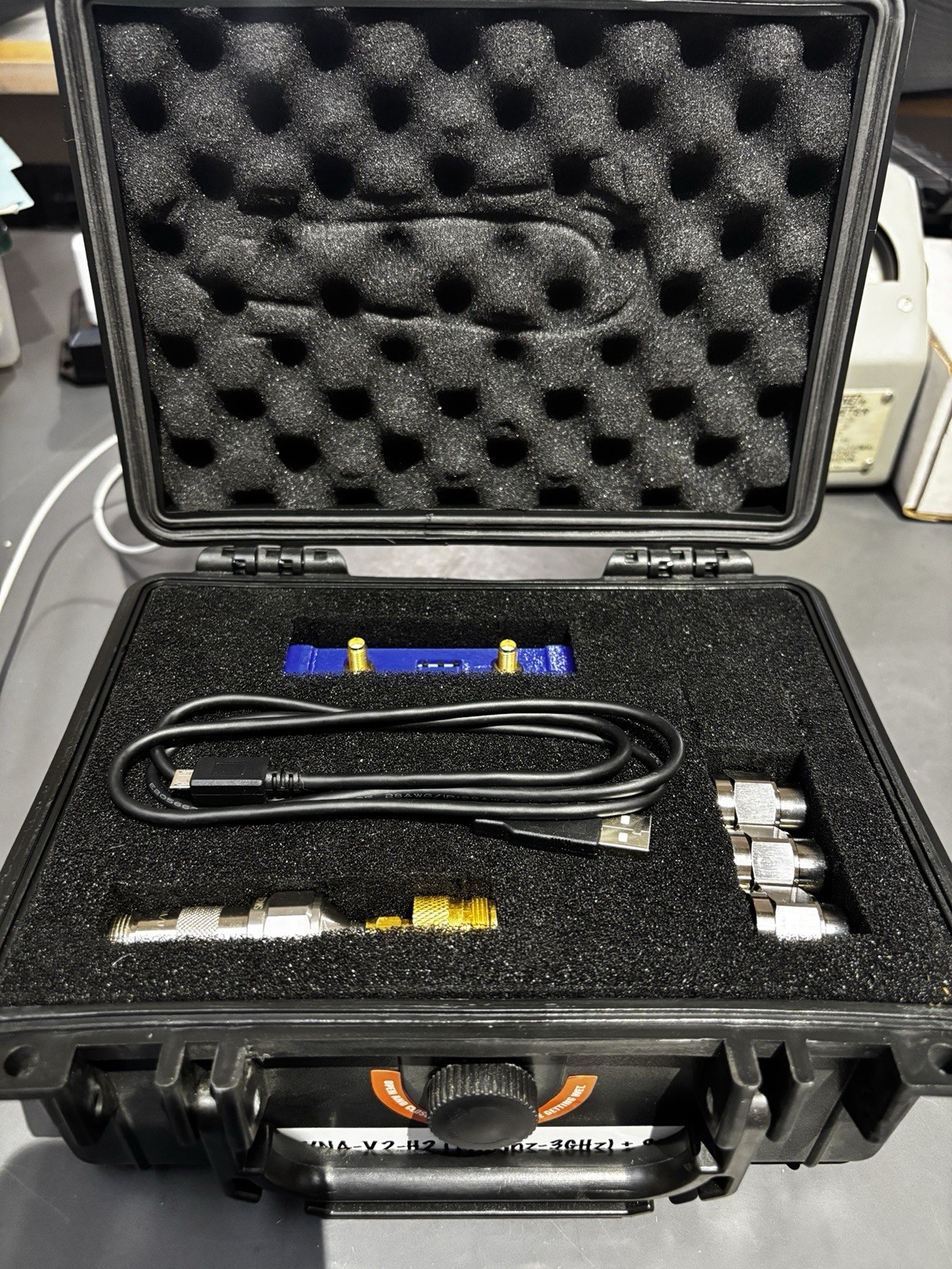 NanoVNA-V2-H2 10MHz-3GHz Vector Network Analyzer + SOLT Kit in Case