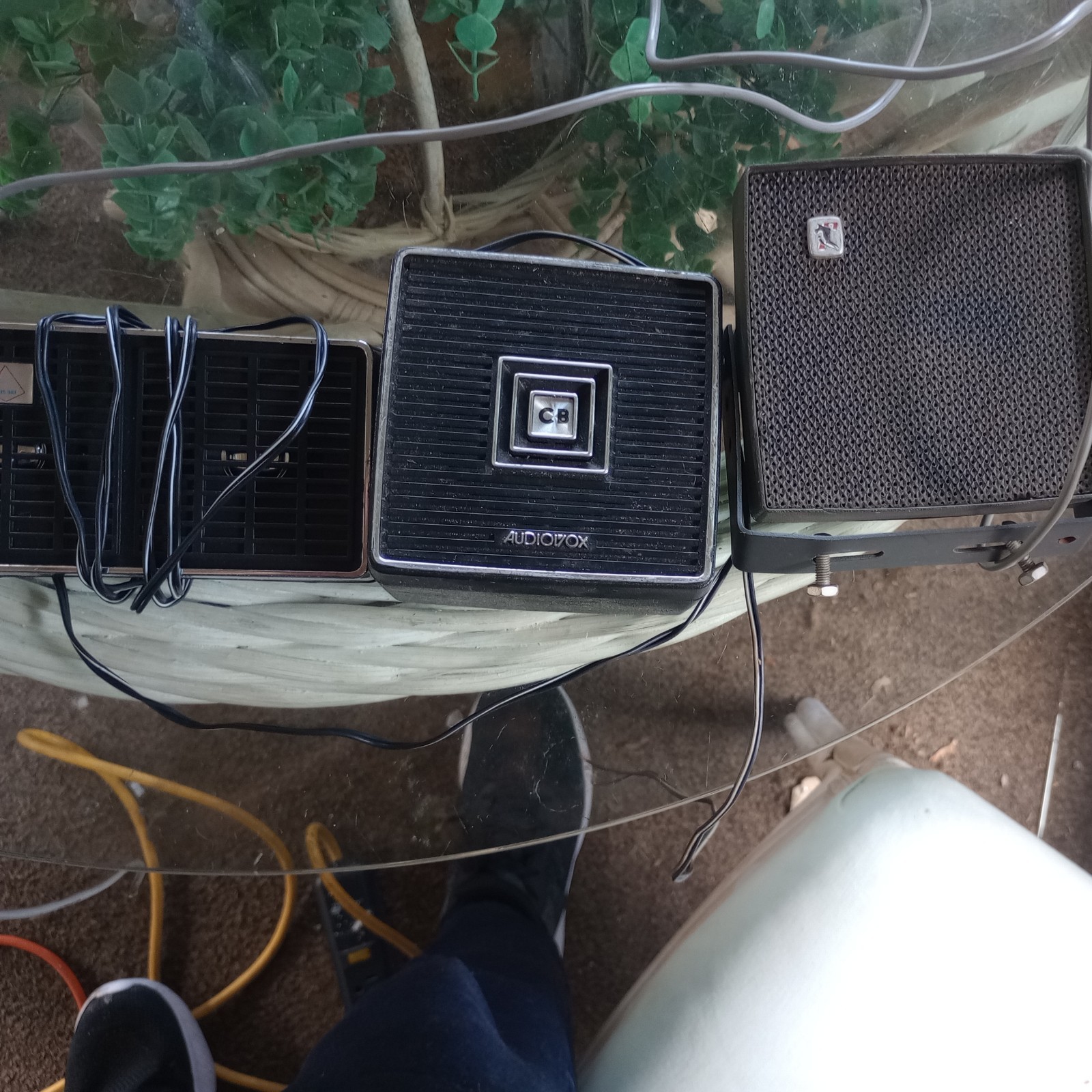 lot of 3 External Speaker with bracket, ham radio,2 way CB radio etc, Parts
