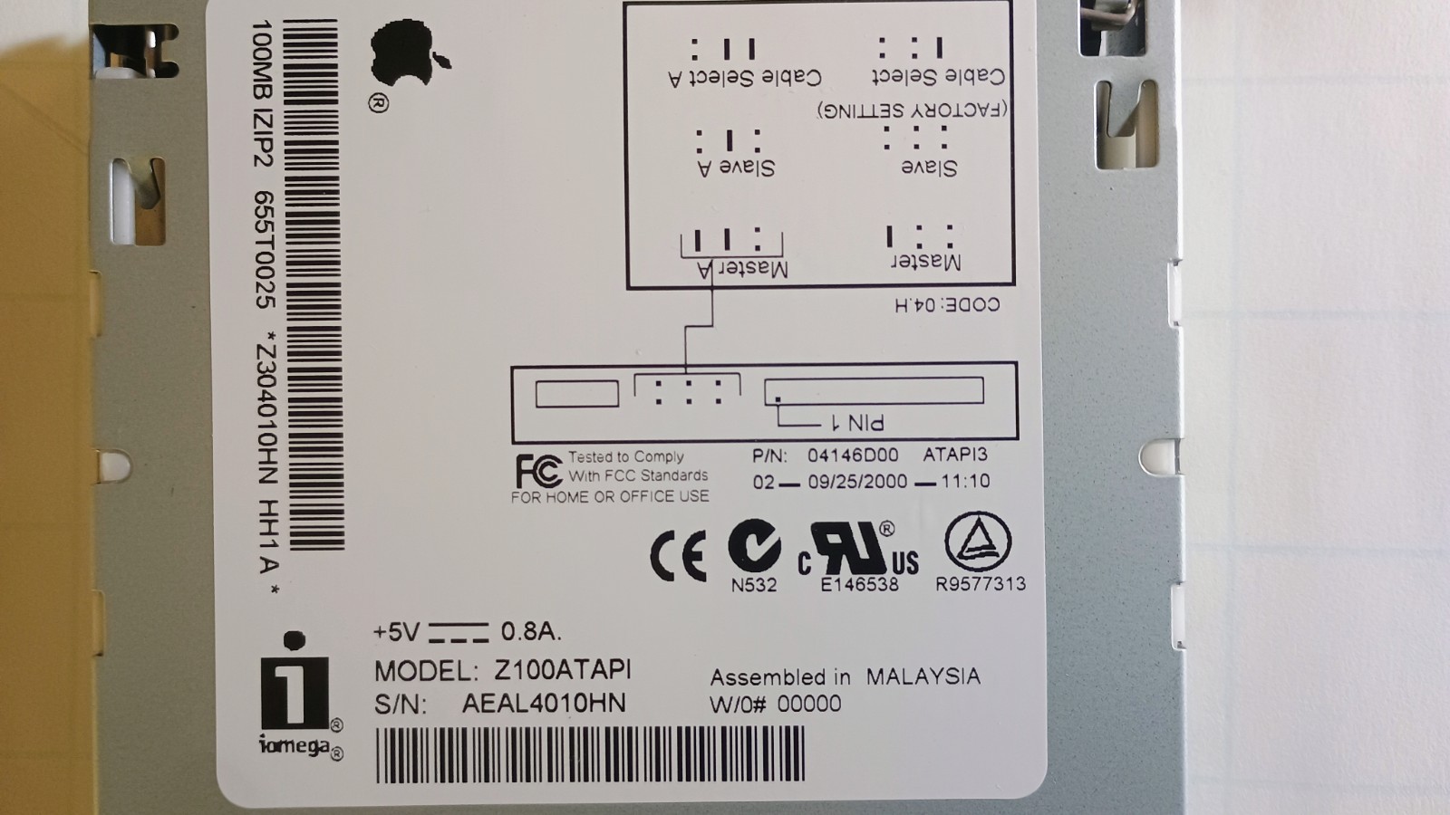 Iomega ZIP 100 IDE Z100ATAPI. Apple Internal Pulled from a G4