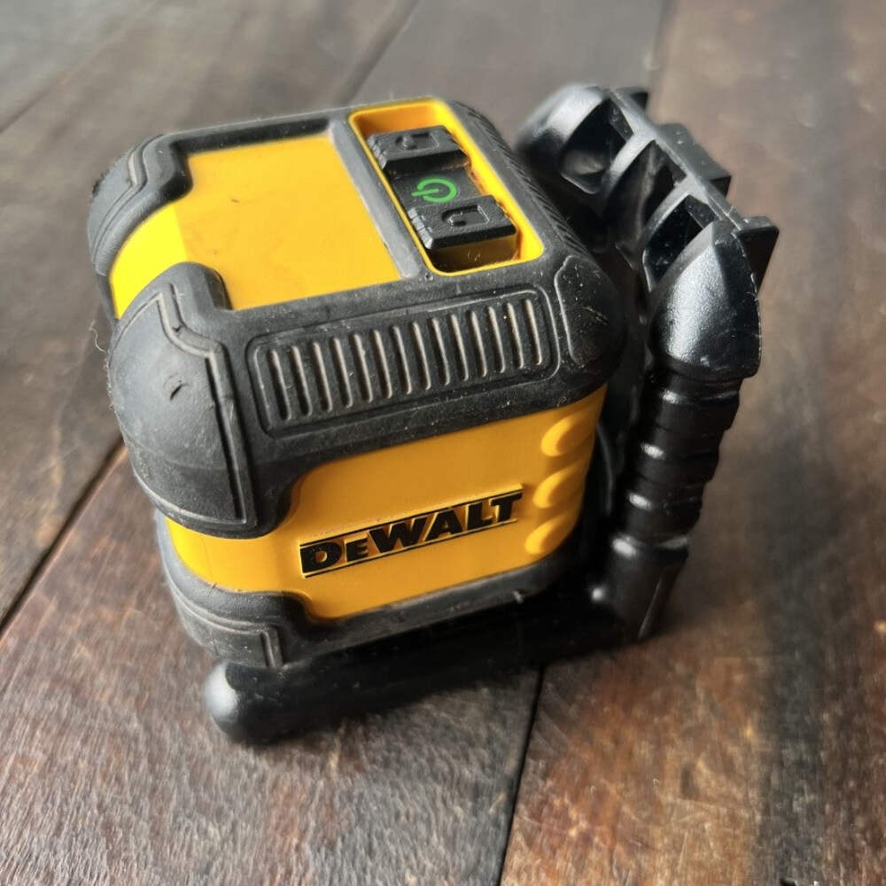 DeWalt DW08802CG Green Cross Line Laser Level